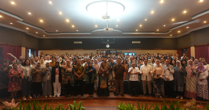 Kuliah Perdana Mahasiswa Baru Prodi Magister Kebijakan dan Manajemen Kesehatan, Magister Kesehatan Masyarakat dan Magister Ilmu Kesehatan Tropis 2024