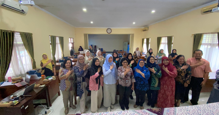 Reportase Pengabdian Masyarakat: Peningkatan Kesehatan Ibu dan Anak (KIA) dengan Kolaborasi Lintas Sektor dalam Pemanfaatan Data KIA di Kabupaten Gunung Kidul